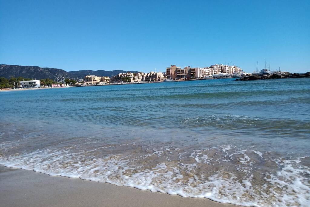 Face Mer Entre Plage Et Marina Bormes-les-Mimosas Exteriör bild